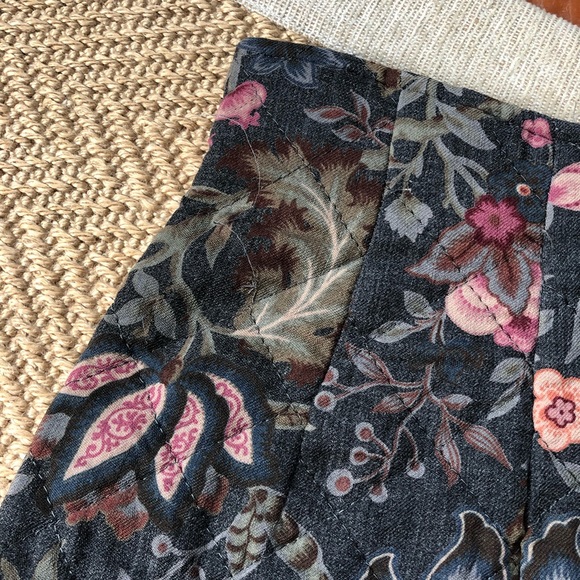 Essenze Designer Italy 42 XS floral quilted pencil straight skirt cottagecore - Picture 6 of 10